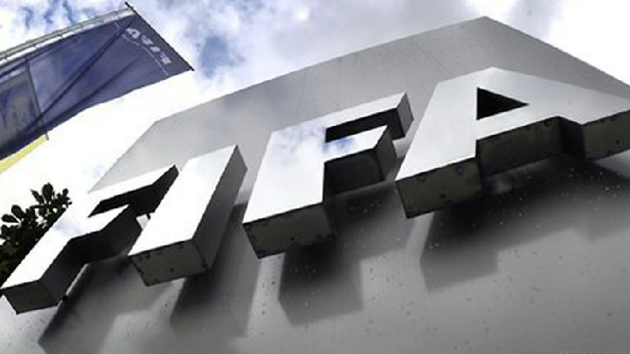 Το Παγκόσμιο Κύπελλο «πολύ μεγάλο» για να αναβληθεί λόγω της σύγκρουσης στη Μέση Ανατολή, λέει η FIFA