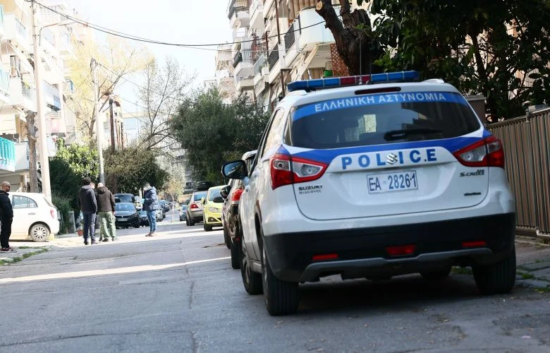 Δύο μαχαιριές σε θώρακα και πλάτη δέχθηκε ο 20χρονος που δολοφονήθηκε στην Καλαμαριά