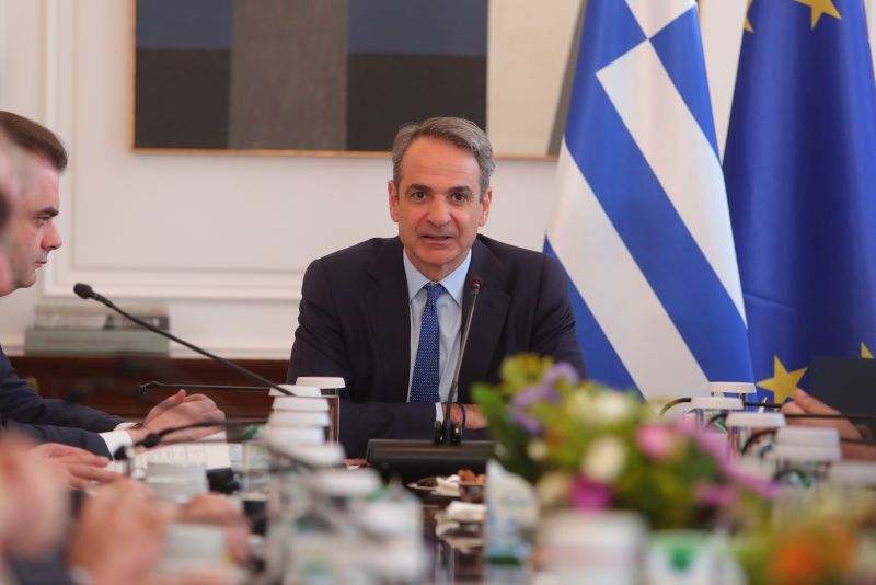 Στα 920 ευρώ ο κατώτατος μισθός από 1η Απριλίου – Μηνιαία αύξηση 40 ευρώ από πέρυσι, σχεδόν μισός μισθός ετησίως – News.gr