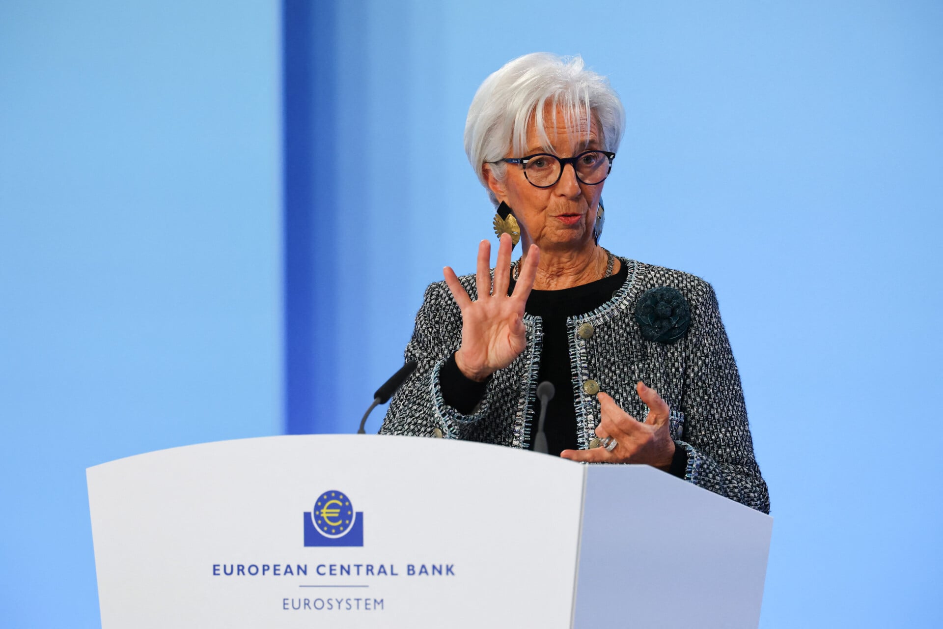 Θα γίνει «ό,τι είναι απαραίτητο» για τον έλεγχο του πληθωρισμού κατά τη διάρκεια του πολέμου