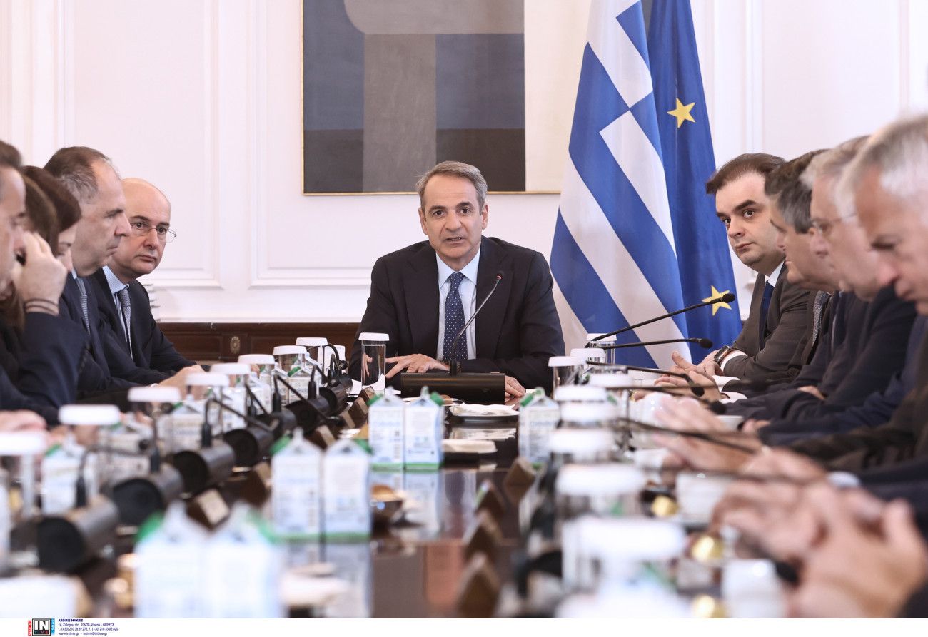 Οι επικές γκάφες του Κώστα Τασούλα σε δημόσια μετάδοση – «Να το πω από την αρχή;» και οι πρόγονοί μας το… 1981