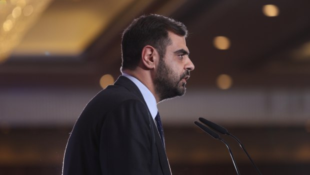 Δίκη για τα «Τέμπη» στη Λάρισα: Επιτελικό φιάσκο με την αίθουσα - Η γεμάτη αιχμές απάντηση της κυβέρνησης