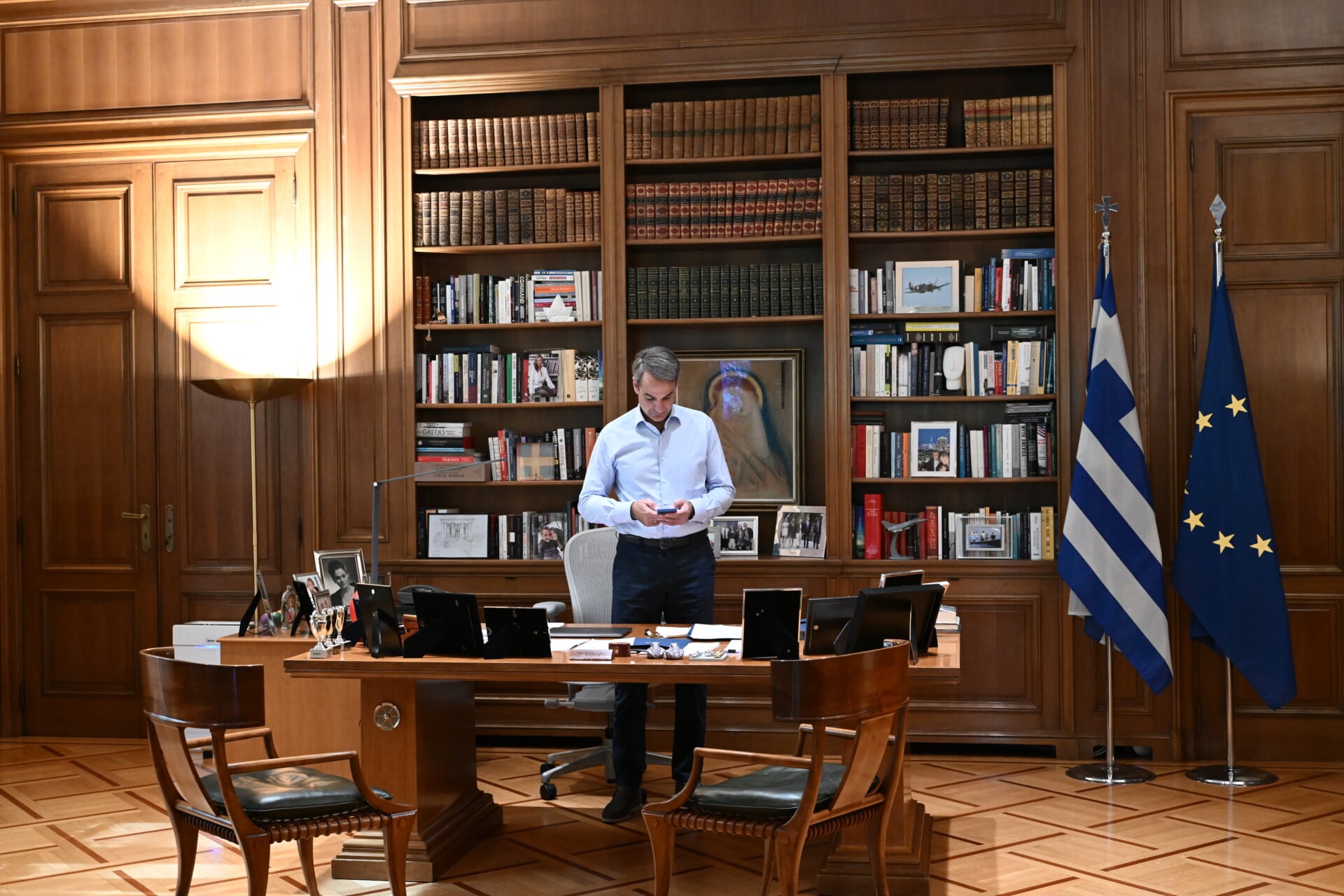 Η Αθήνα ξεδιπλώνει πολυεπίπεδο σχέδιο εν μέσω πολέμου