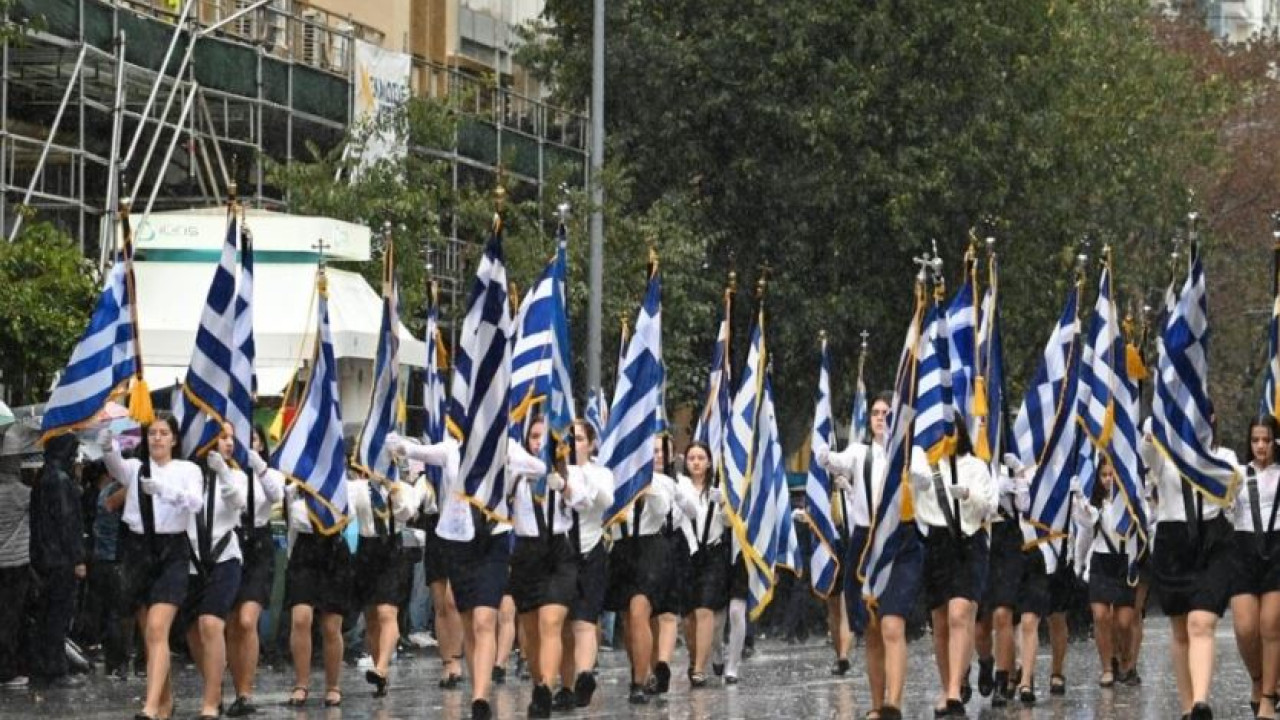 Ακυρώθηκαν λόγω καιρού οι παρελάσεις σε Χανιά και Ρέθυμνο