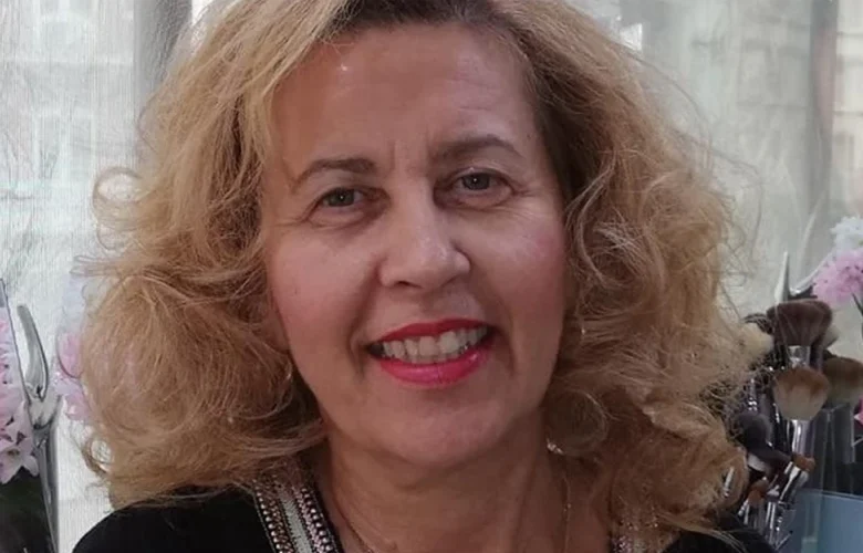 «Με αποκαλούσαν π…, έδειχναν τα οπίσθιά τους» – News.gr