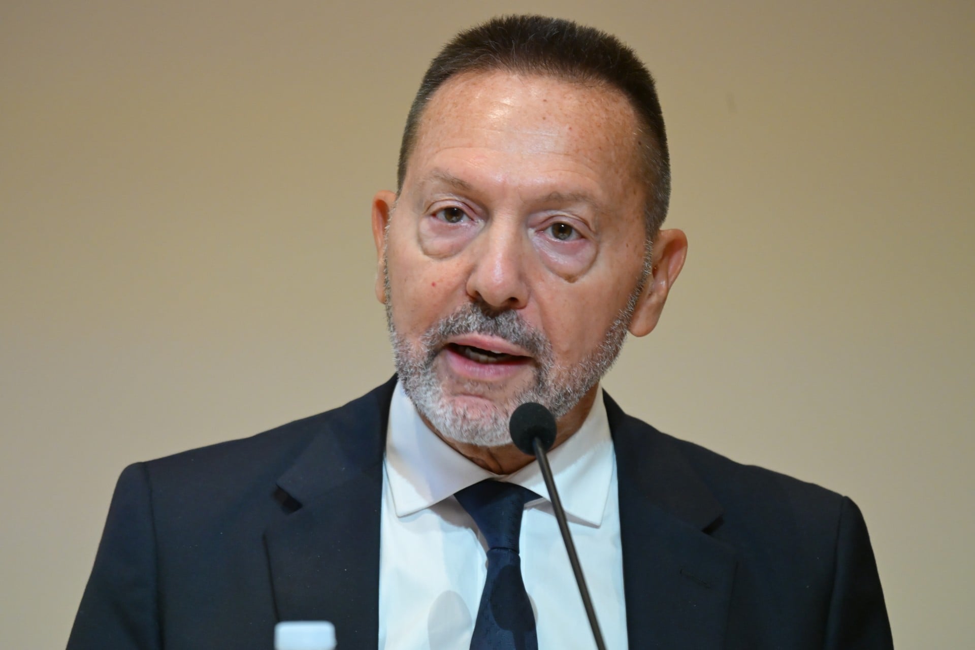 Μια παρατεταμένη σύγκρουση στο Ιράν θα αύξανε τον πληθωρισμό, η ΕΚΤ να δείξει «ευελιξία»