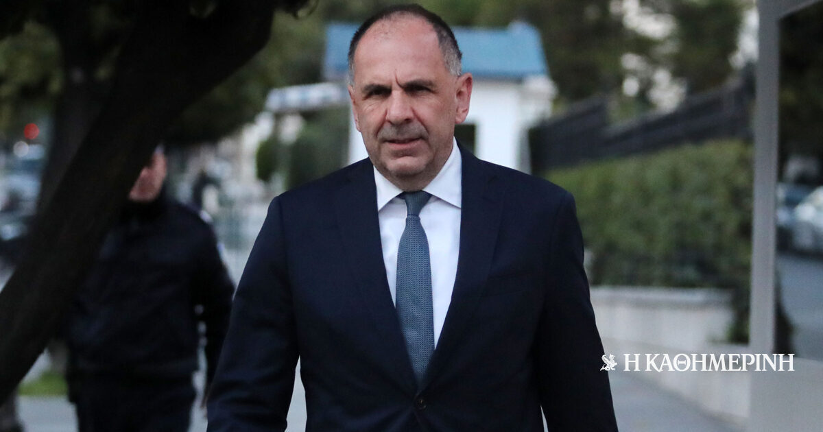 Γεραπετρίτης: Ετοιμο το πλάνο για ενδεχόμενη εκκένωση – Προτεραιότητα η προστασία των Ελλήνων