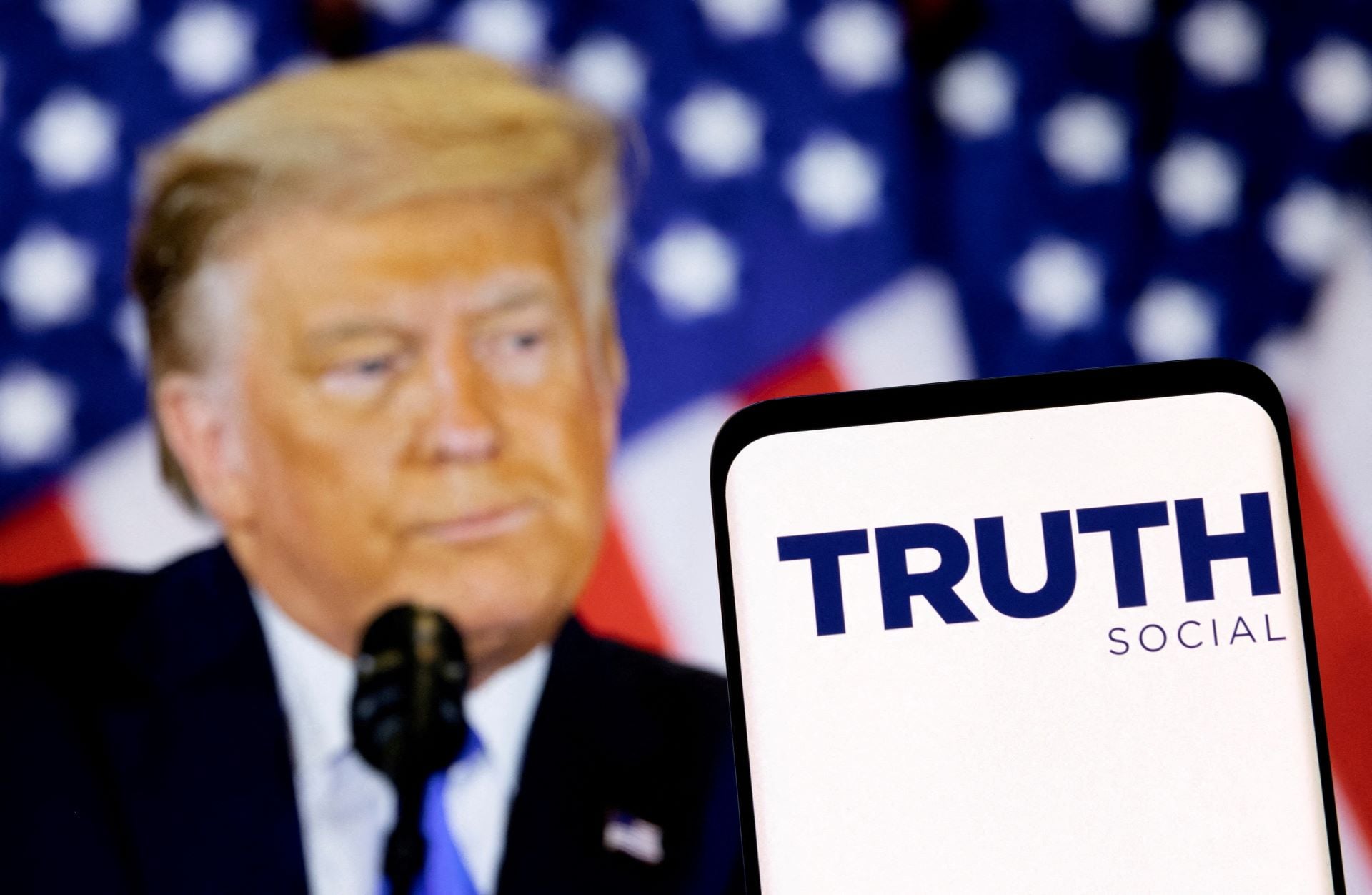 Πώς ο Τραμπ χτίζει το αφήγημα μέσα από το Truth Social