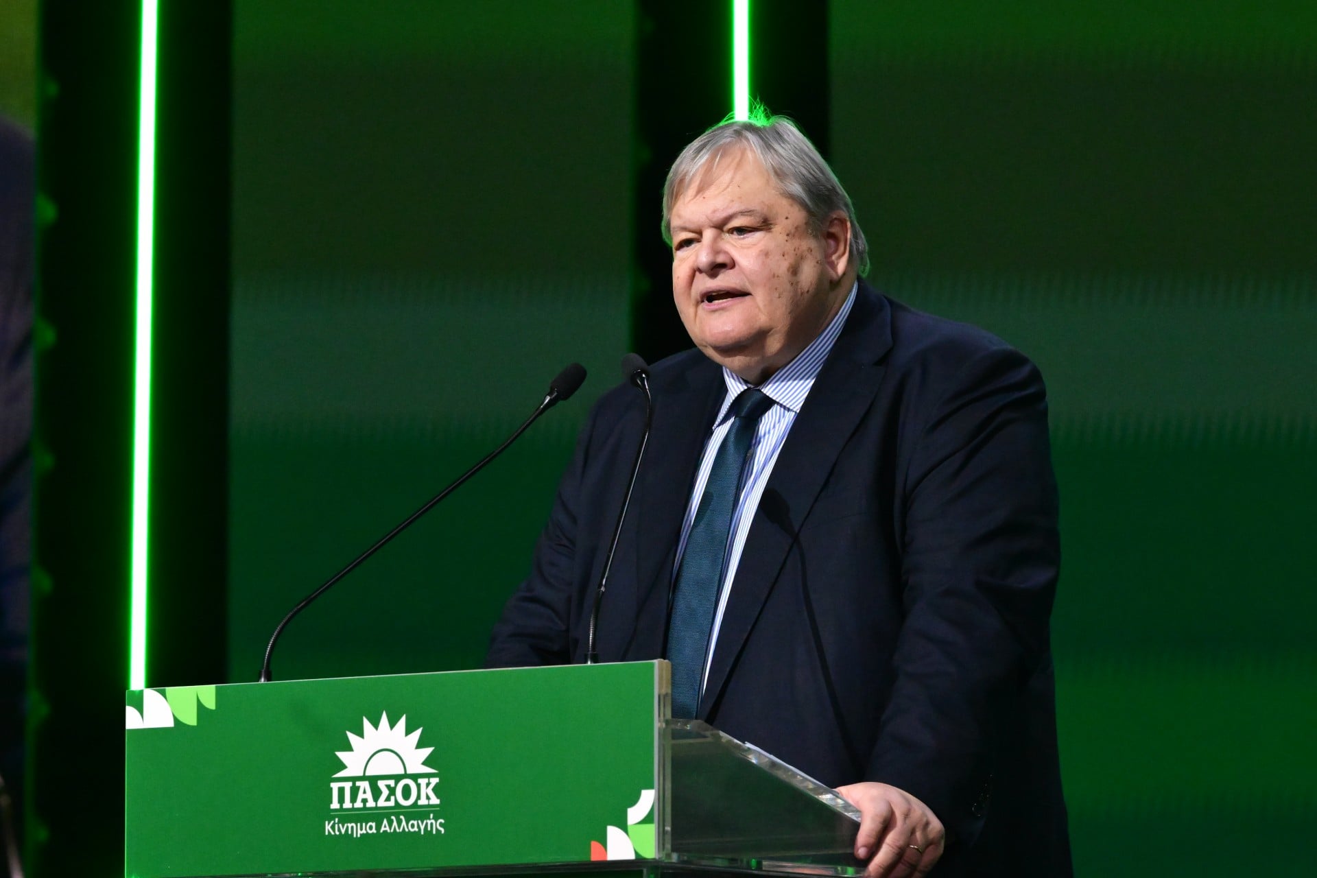 Το ΠΑΣΟΚ να θέσει ως στόχο την εκλογική νίκη, με αυτονομία, ενότητα, σοβαρότητα και βαρύτητα