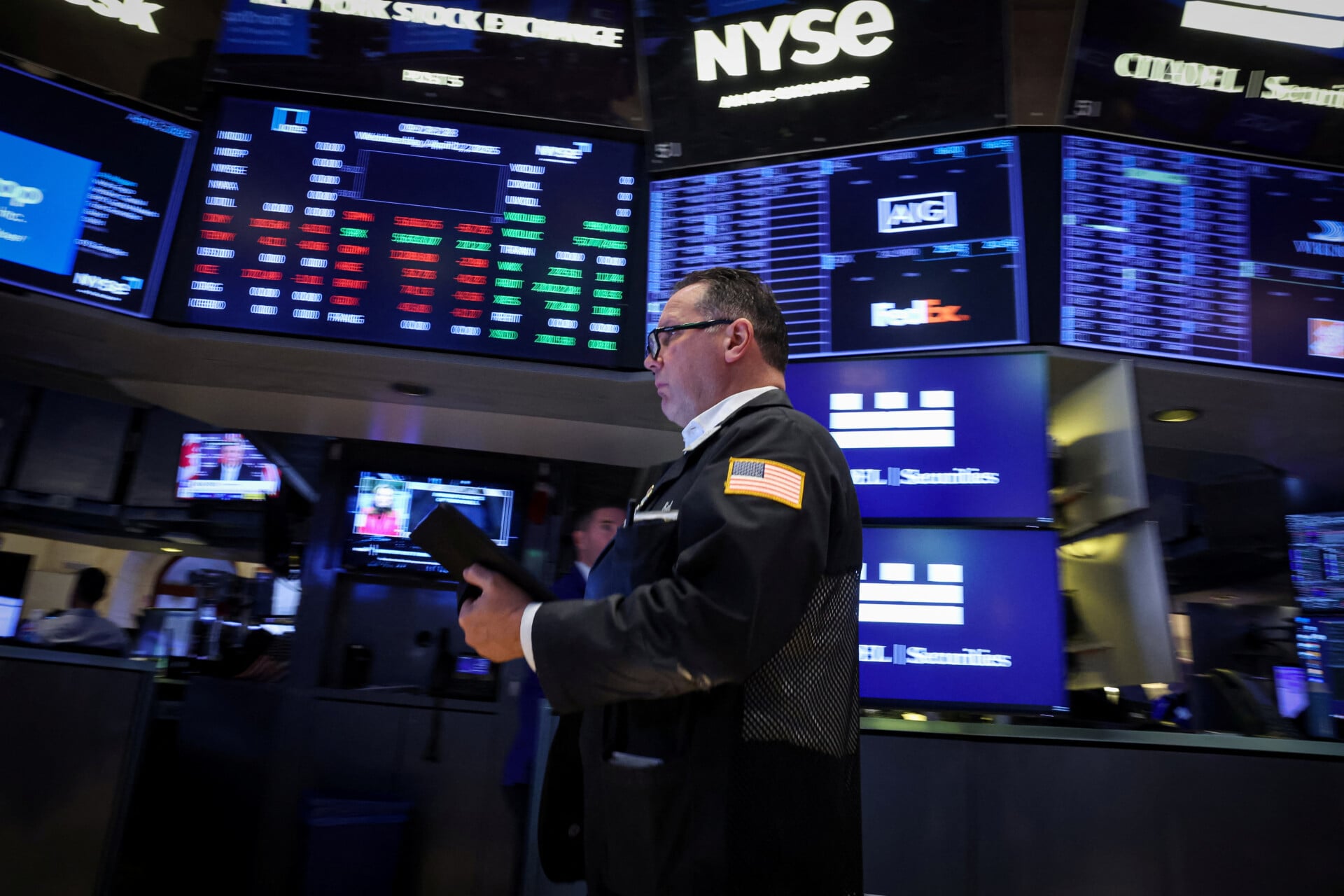 Ισχυρή άνοδος στη Wall Street μετά τα μηνύματα αποκλιμάκωσης από το Ιράν