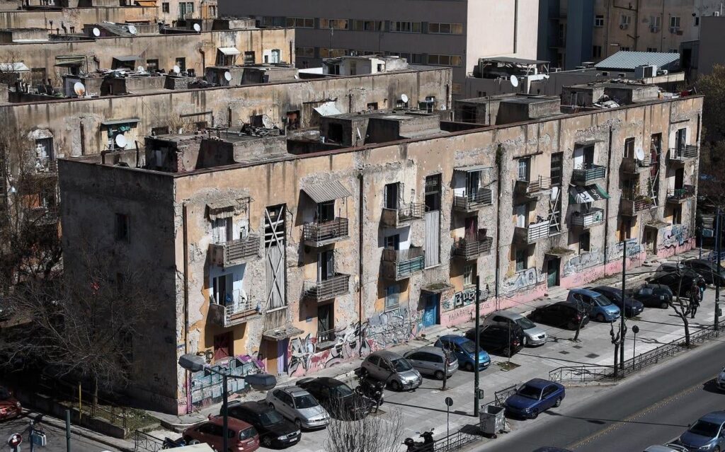 Κοινωνική κατοικία με ευρωπαϊκή χρηματοδότηση – «Καμία κατεδάφιση, καμία εμπορευματοποίηση»