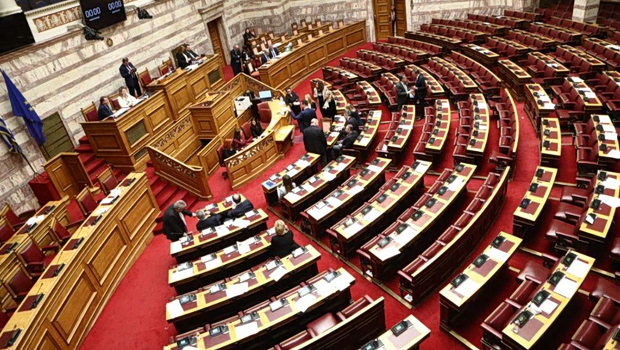 Βουλή: Αύριο η ψηφοφορία για τις άρσεις ασυλίας 13 βουλευτών της ΝΔ - «Πυρά» αντιπολίτευσης κατά κυβέρνησης και Γεωργιάδη