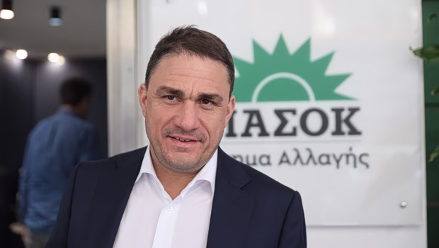 Πυρά ΠΑΣΟΚ κατά Μητσοτάκη: Μετά τον ΟΠΕΚΕΠΕ και τον Λαζαρίδη βρέθηκαν χρήματα για να παριστάνει τον «φιλολαϊκό»