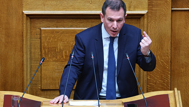 Δουδωνής κατά Μητσοτάκη: Εισηγείται μεγαλύτερο ανταγωνισμό του ρουσφετιού - Αγαπημένο του χόμπι η συνταγματική φακιρική