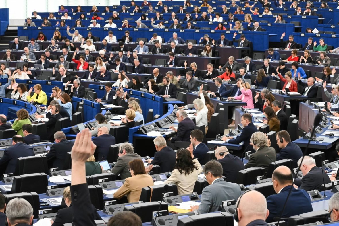 Οι Ευρωβουλευτές απορρίπτουν περικοπές ΚΑΠ και «à la carte» πολιτικές στο νέο Πολυετές και επιμένουν σε αύξηση 10% του μπάτζετ