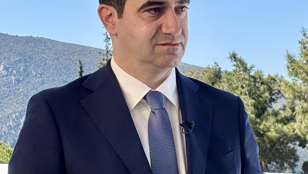 ΟΤ Delphi Economic Forum XI – Κατρίνης: Δεν πρόκειται ποτέ να συνεργαστούμε με τη ΝΔ