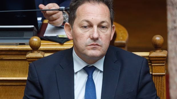 Πέτσας: Διαφωνεί με τις άρσεις ασυλίας - Ανακοίνωσε ότι θα απέχει από την ψηφοφορία