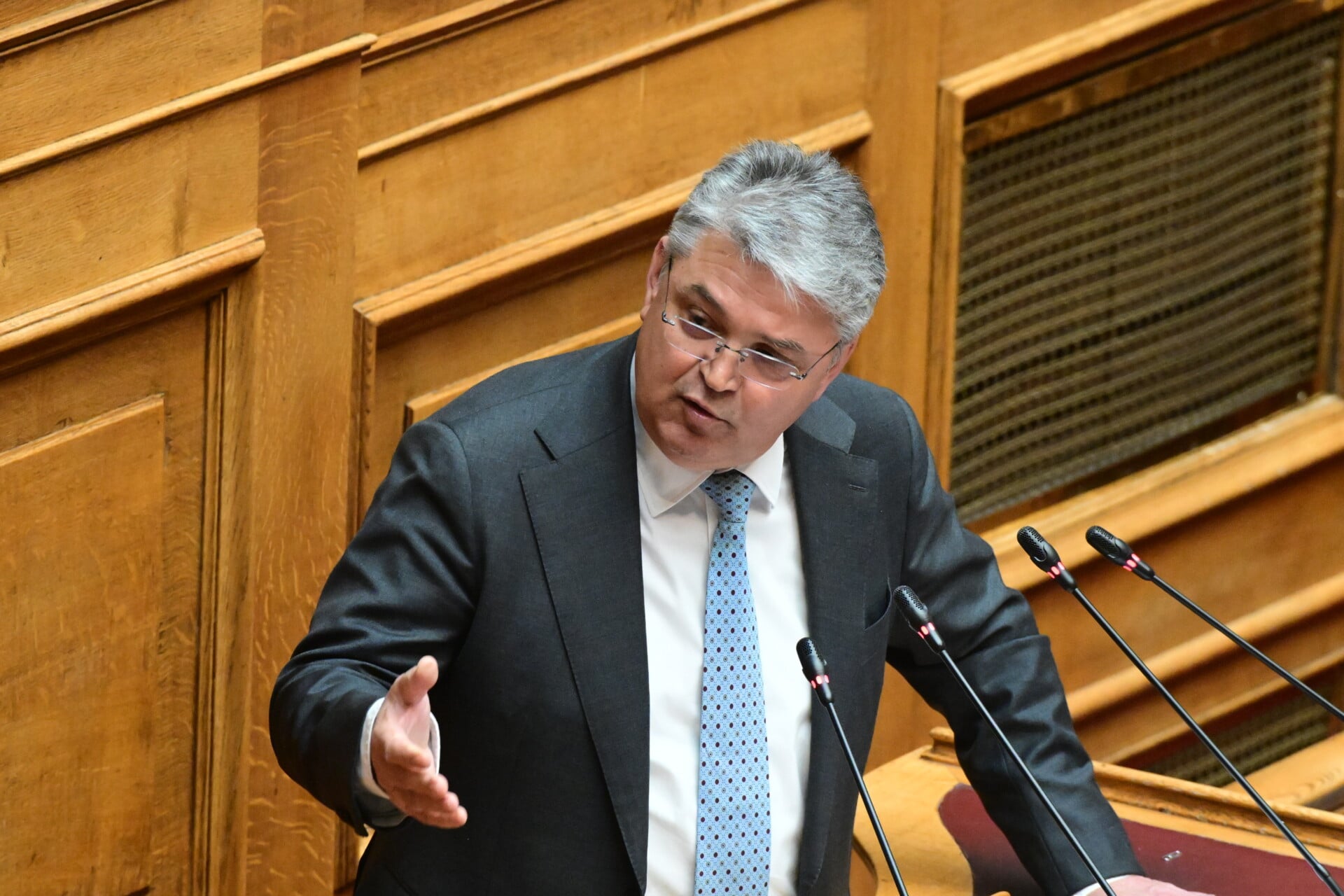Δ. Νατσιός σε κυβέρνηση: Είστε άτιμοι με την αρχαία έννοια του όρου