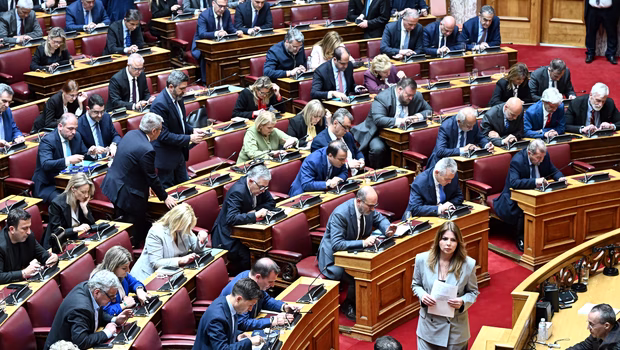 Αίρεται η ασυλία των 13 του ΟΠΕΚΕΠΕ - Θύματα και απροστάτευτοι δηλώνουν οι εγκαλούμενοι που ζήτησαν την άρση