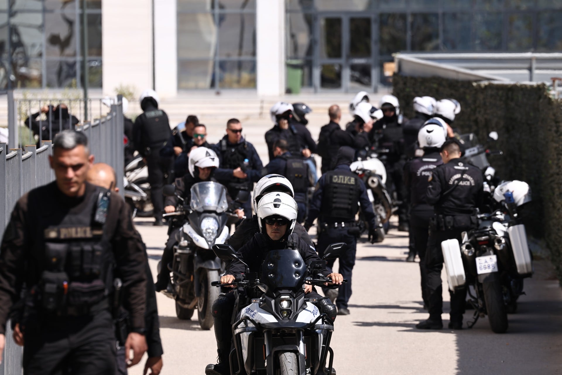 Το προφίλ του 89χρονου, η εμμονή που όπλισε το χέρι και το σχέδιο διαφυγής στο Στρασβούργο