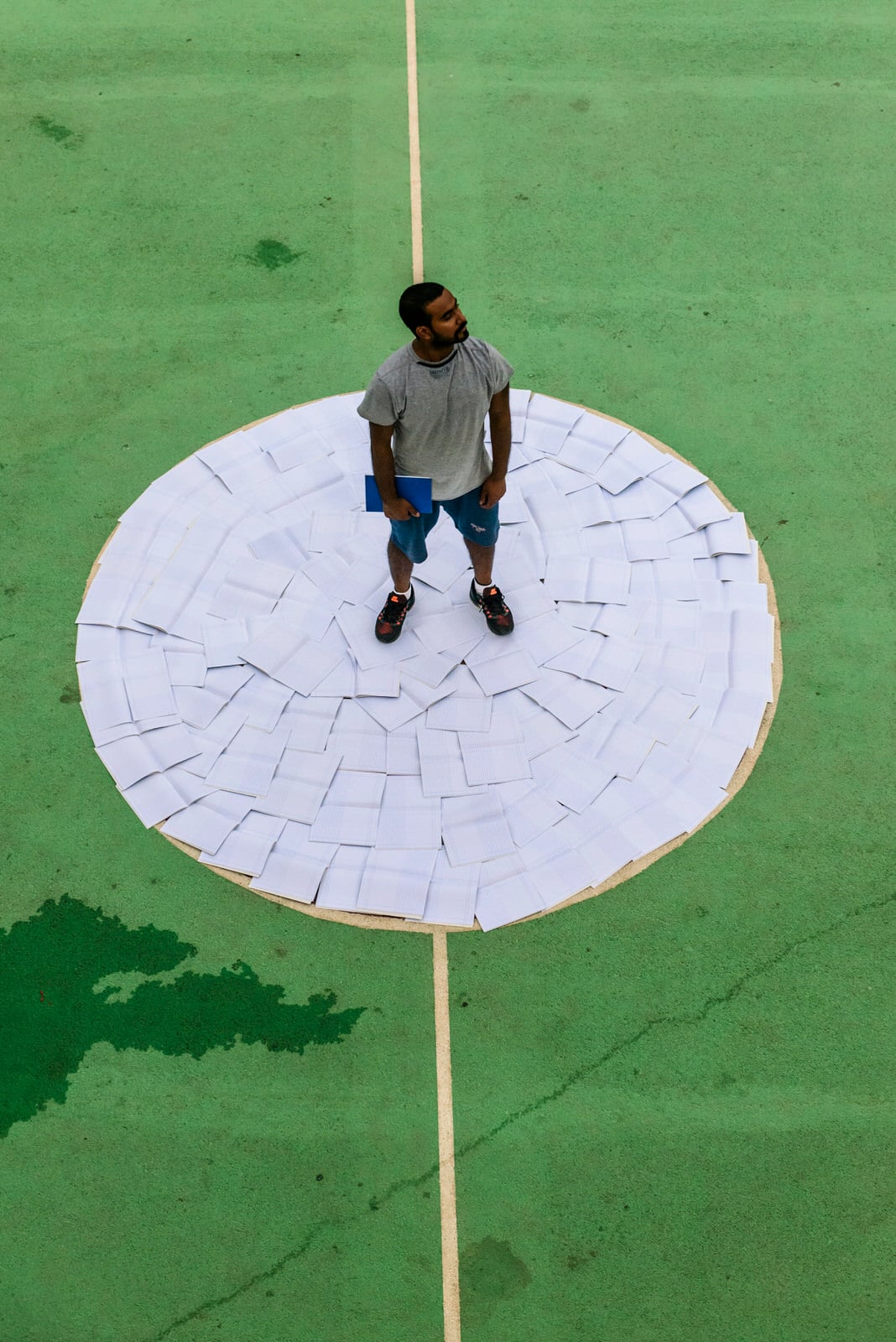 Μια προσπάθεια να συναντηθεί το παρόν με το παρελθόν