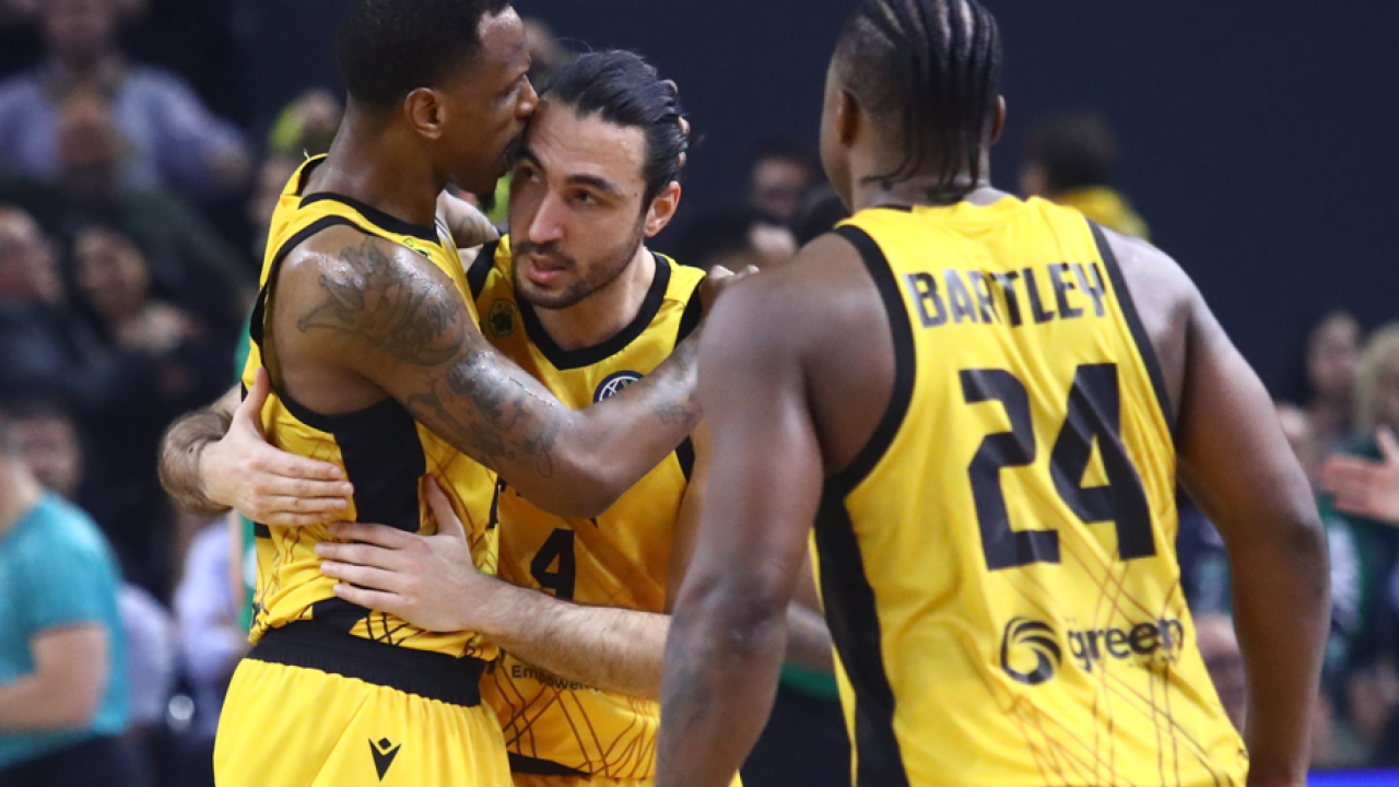 FIBA Champions League: Μεγάλη ΑΕΚ, 72-67 την Μπανταλόνα και φεύγει για το FINAL-4