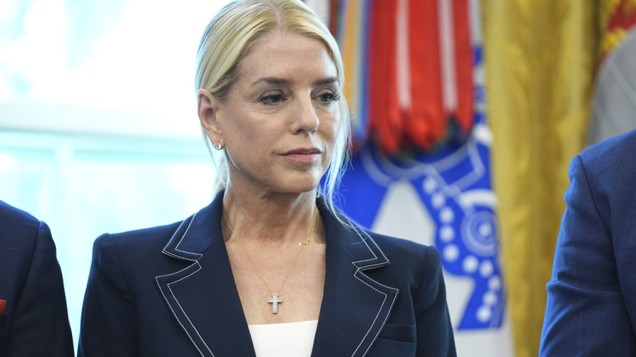 Παμ Μπόντι: Αποπέμφθηκε η υπουργός Δικαιοσύνης των ΗΠΑ