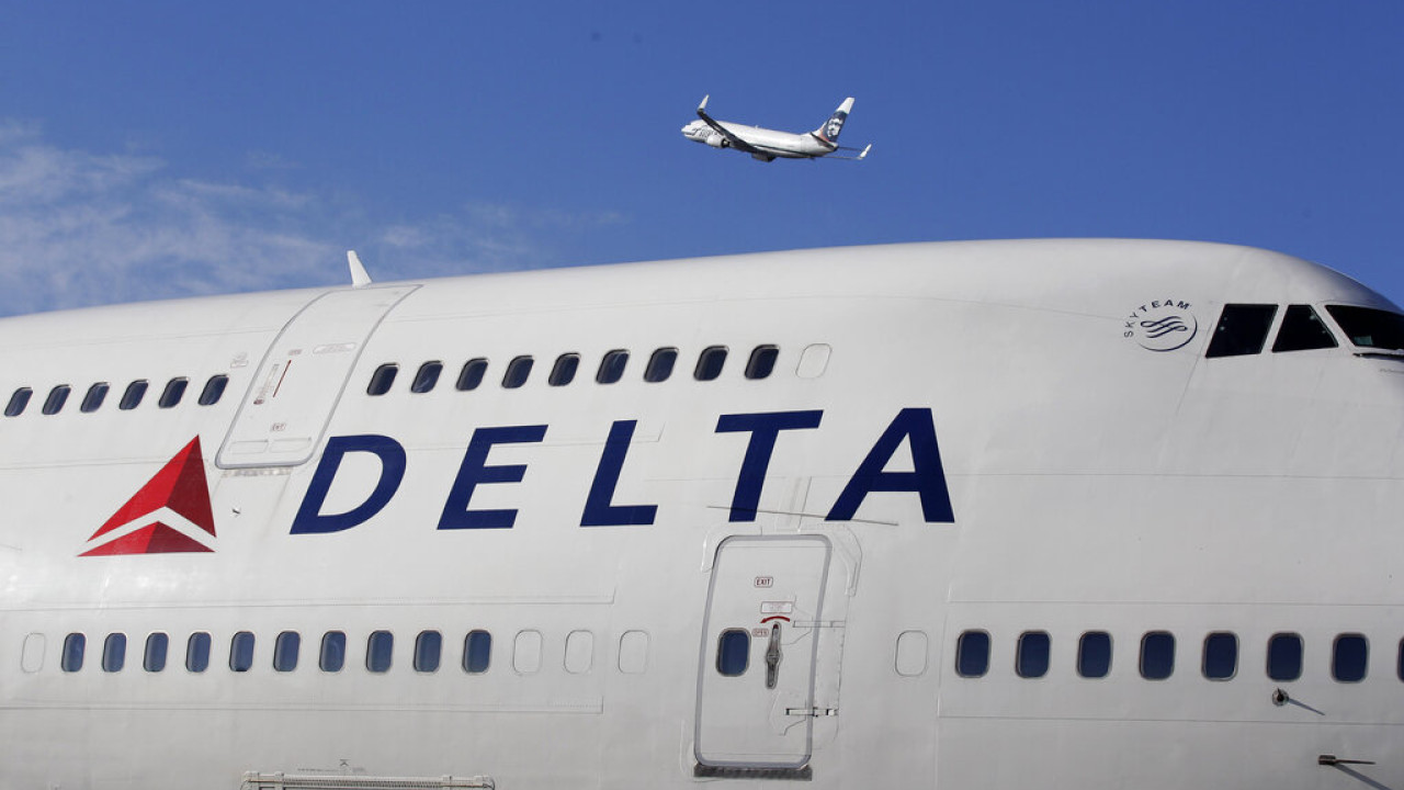 Baby on Board: Γυναίκα φέρνει στον κόσμο την κόρη της εν μέσω πτήσης στις ΗΠΑ