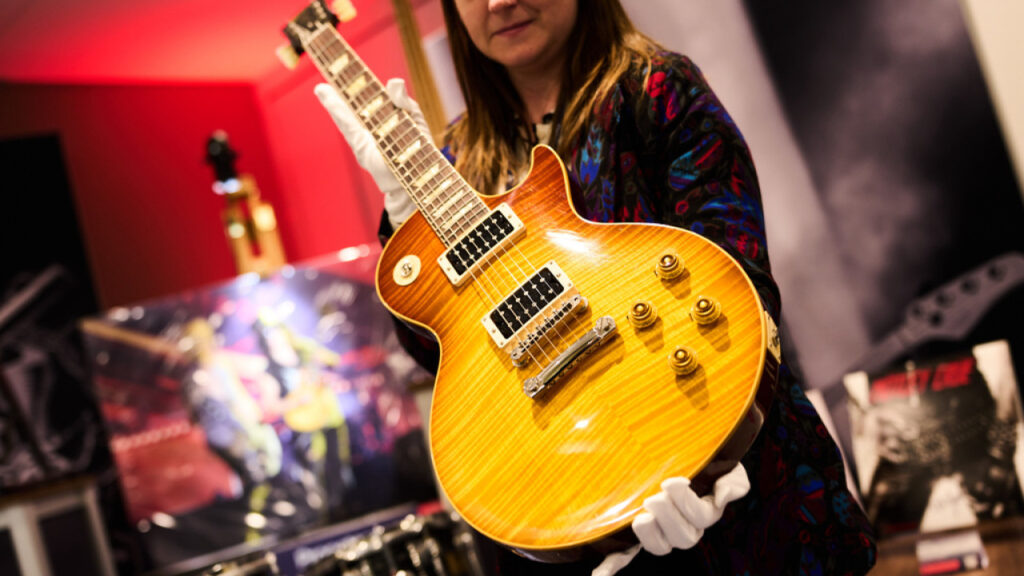 Αντικείμενα των Slash, Τζον Λένον και Φρέντι Μέρκιουρι «στο σφυρί» σε δημοπρασία