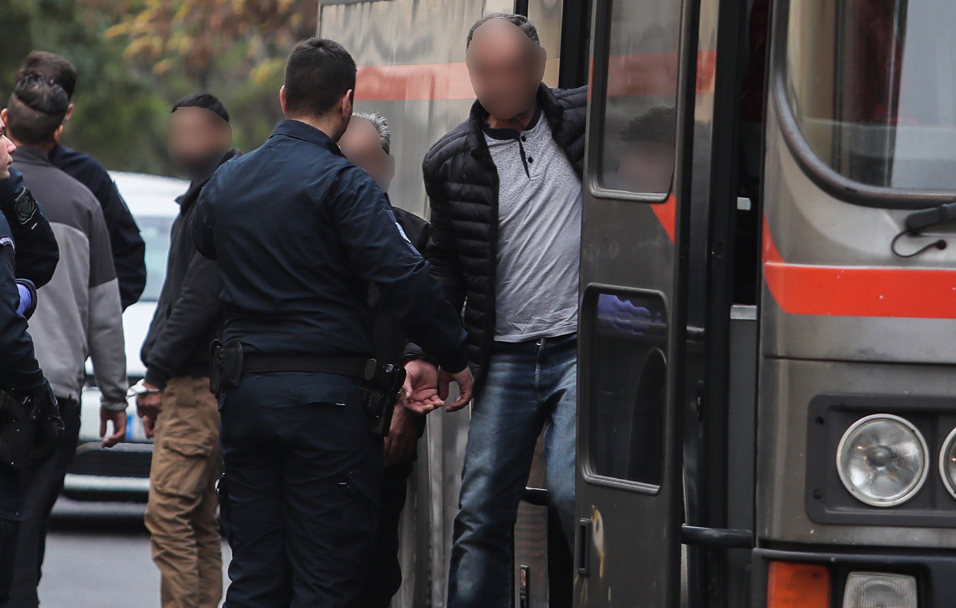 Τέσσερις φορές ισόβια συν 80 έτη για την σεξουαλική κακοποίηση των παιδιών του – News.gr