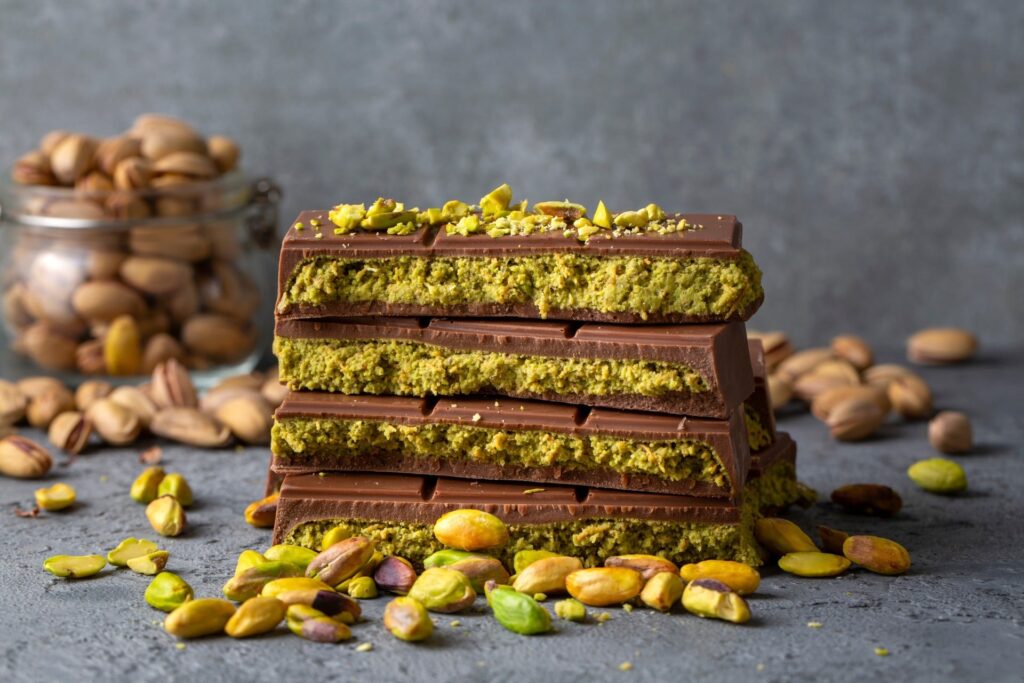 Θύμα του πολέμου στο Ιράν και τα φιστίκια εν μέσω «τρέλας» για σοκολάτα Ντουμπάι