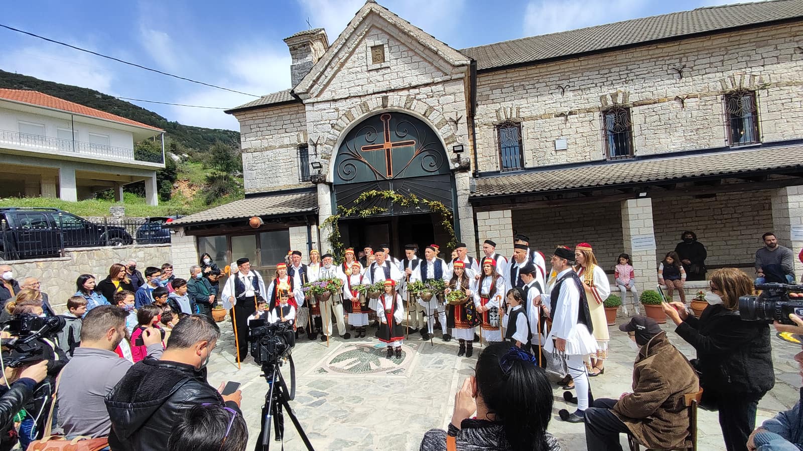 Το «Μοιρολόι της Παναγιάς», ένα συγκλονιστικό έθιμο στην Κοπάνη Δωδώνης