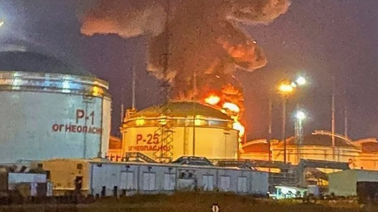 Ρωσία: Μεγάλη πυρκαγιά σε πετρελαϊκές εγκαταστάσεις στο Τιχορέτσκ