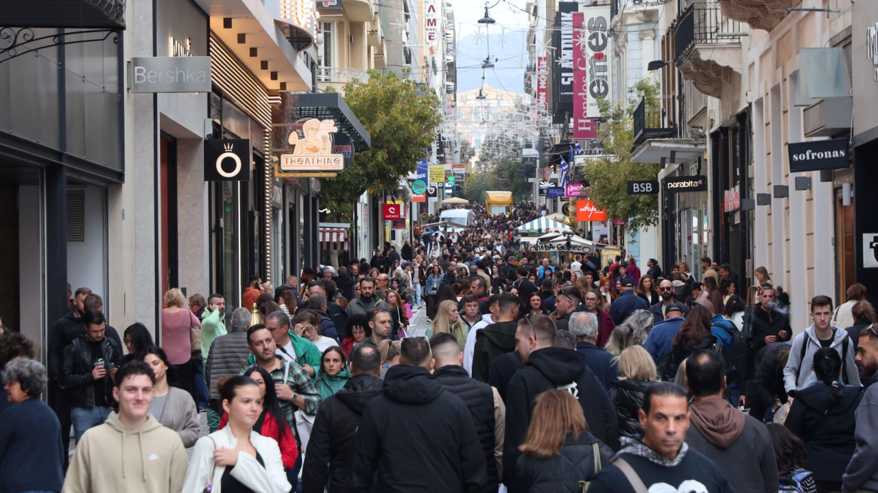 Εορταστικό ωράριο: Ανοιχτά σήμερα τα εμπορικά καταστήματα