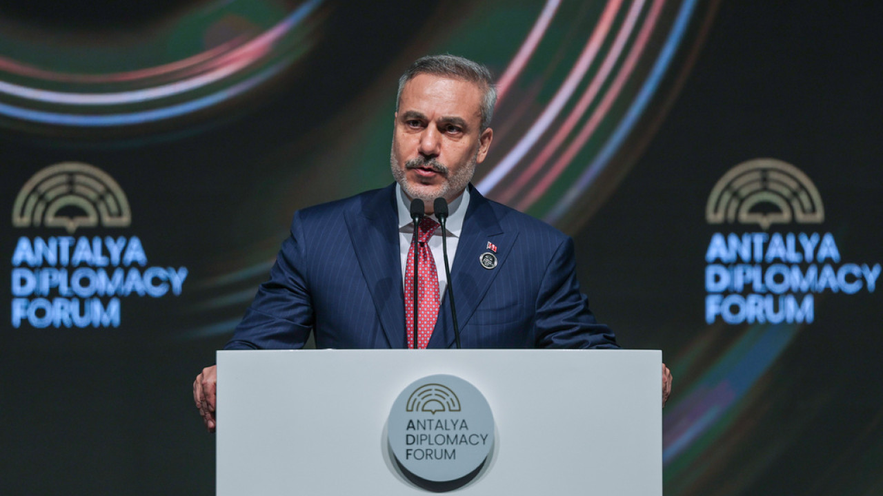 Φιντάν: Δηλώσεις για τον ρόλο της Τουρκίας την επόμενη μέρα στο Ορμούζ