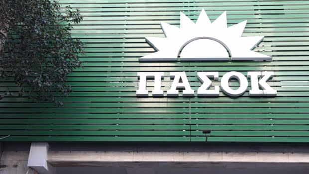 ΠΑΣΟΚ κατά Λαζαρίδη: Επανήλθε στην ενεργό δράση των... social media με τις γνωστές χυδαιολογίες του