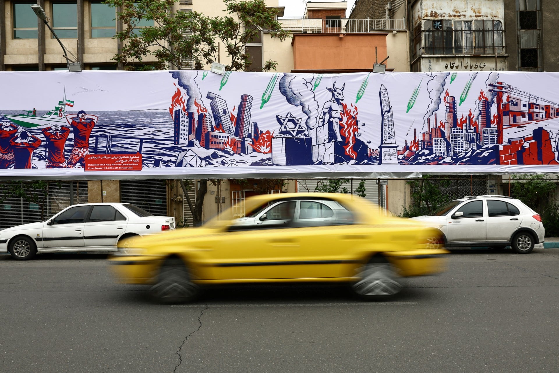 Ο χρόνος μετράει αντίστροφα και για τον Τραμπ – Το «τελεσίγραφο» για το Ιράν που λήγει την Πρωτομαγιά και η «ενέδρα» των Φρουρών της Επανάστασης