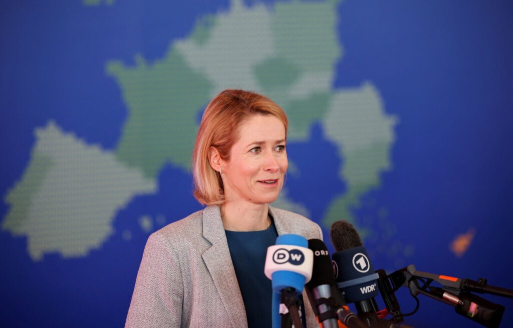 Εξετάζεται ενίσχυση της ναυτικής παρουσίας της ΕΕ στην Ερυθρά Θάλασσα