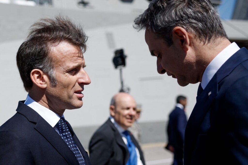 ο Εμανουέλ Μακρόν θα επιστρέψει από την Ελλάδα με νέες συμβάσεις για τη ναυπηγική βιομηχανία