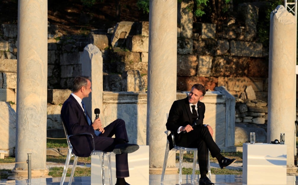 Live η συζήτηση με τον Κυριάκο Μητσοτάκη