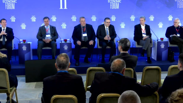 Οικονομικών φόρουμ Δελφών: Συζήτηση για την συνταγματική αναθεώρηση