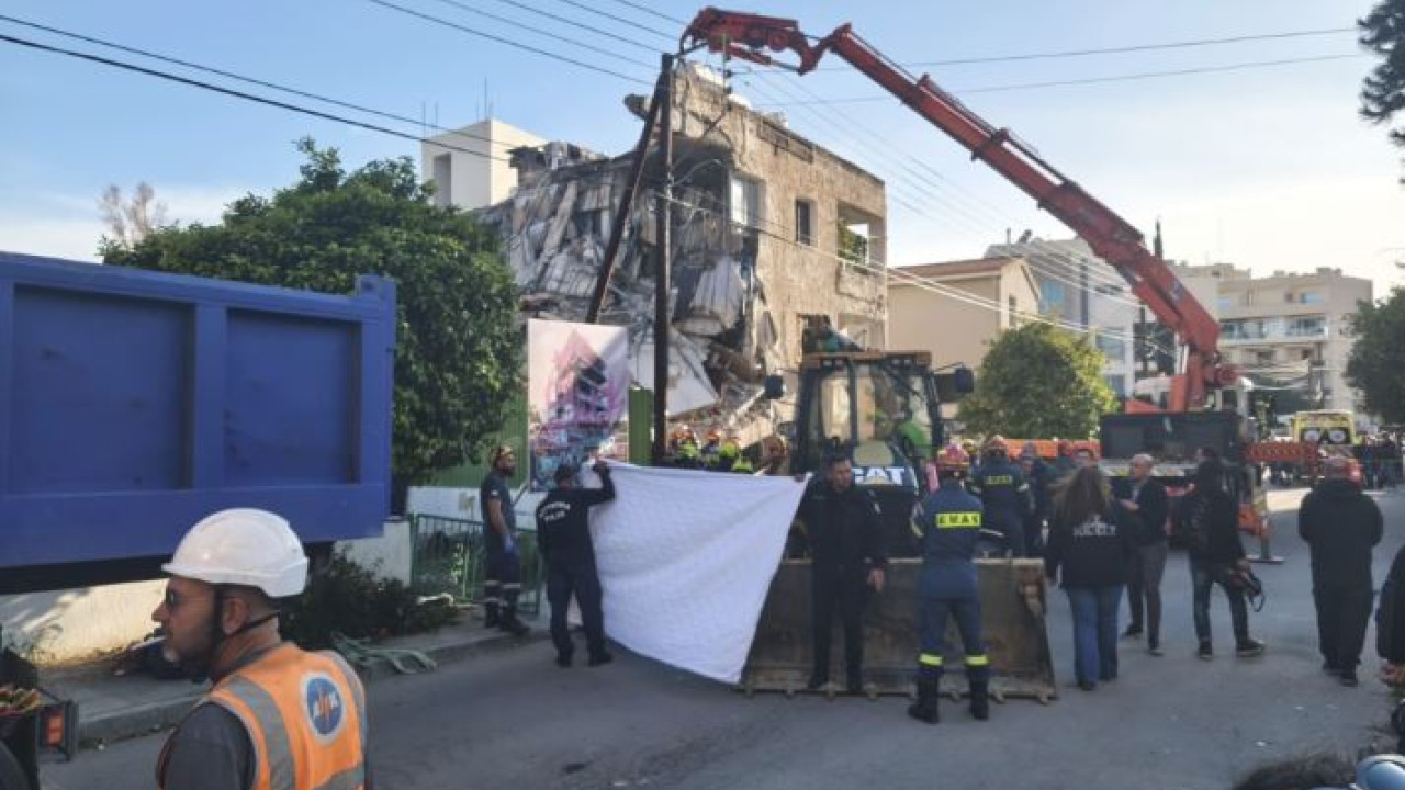 Τραγωδία στην Κύπρο: Ανασύρθηκε ένας νεκρός από τα συντρίμμια της πολυκατοικίας