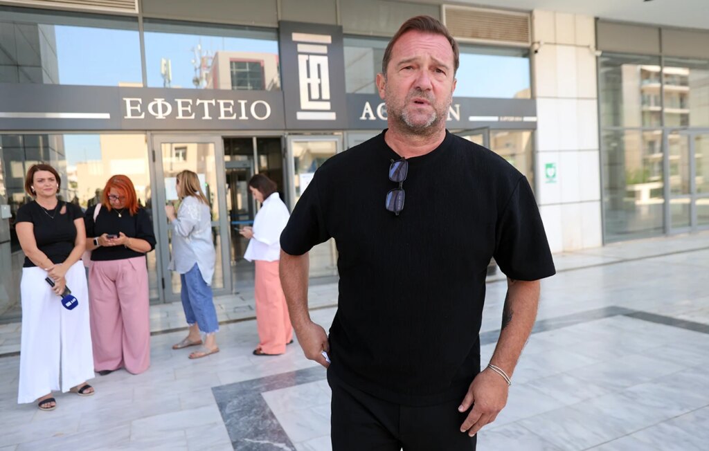 Μην λέτε ψέματα, δεν θα σας βγει σε καλό – Ήμουν εκεί, δεν ασκήθηκε βία στον Ρούτσι – News.gr