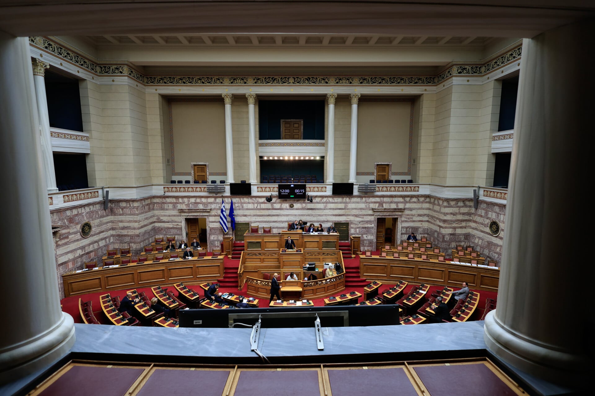 Στις 20 Απριλίου συνεδριάζει ξανά η Επιτροπή Δεοντολογίας της Βουλής για τις νέες άρσεις ασυλίας