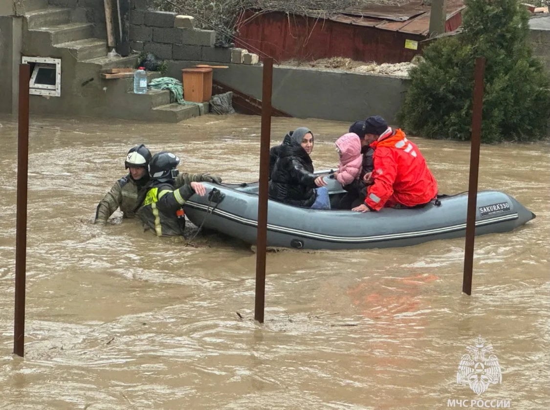 Τουλάχιστον πέντε νεκροί από φονικές πλημμύρες στη Ρωσία
