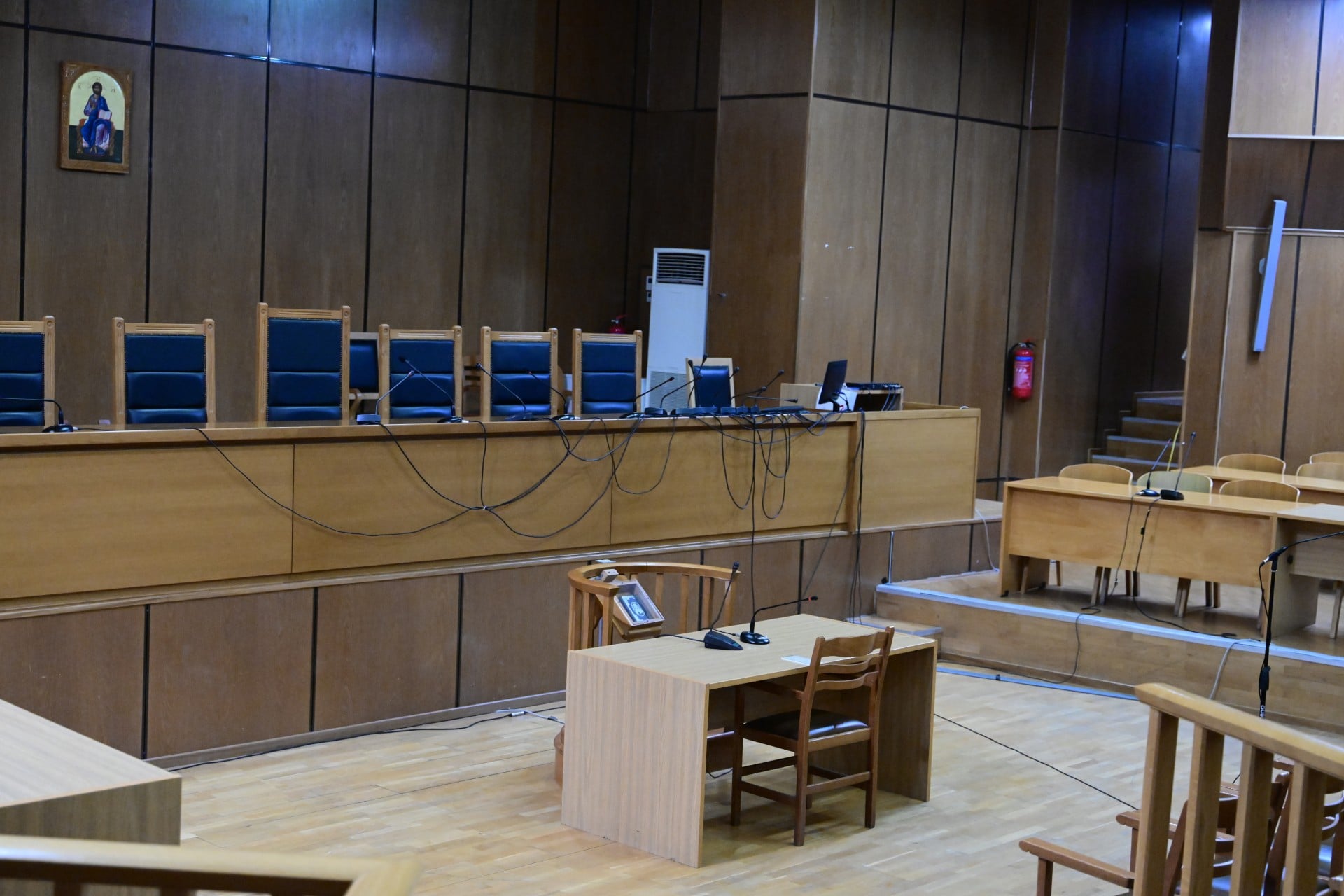 Δεκτό το αίτημα αποχής της προέδρου του δικαστηρίου Λάρισας: Αναβάλλεται επ'αόριστον η δίκη για τα βίντεο