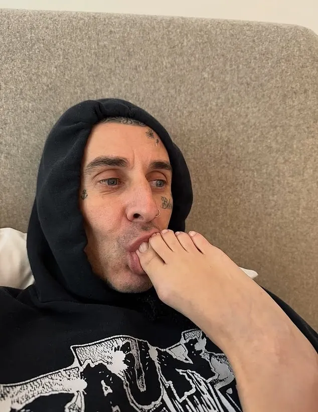 Τράβις Μπάρκερ