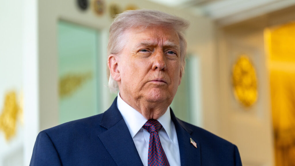 Τραμπ: «Ελπίζω η Χεζμπολάχ να ενεργήσει σωστά»