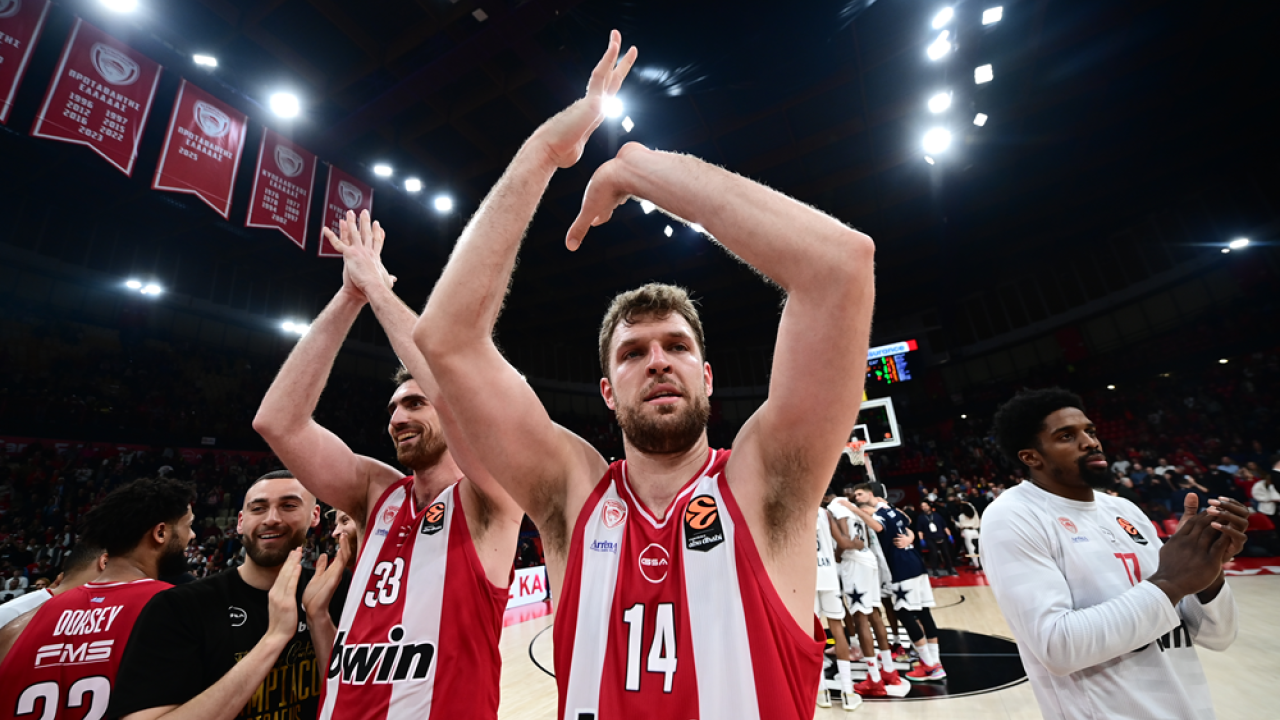 Euroleague: Ολυμπιακός σε παράσταση κορυφής, καθάρισε την Αρμάνι και πάει πρώτος στα playoffs