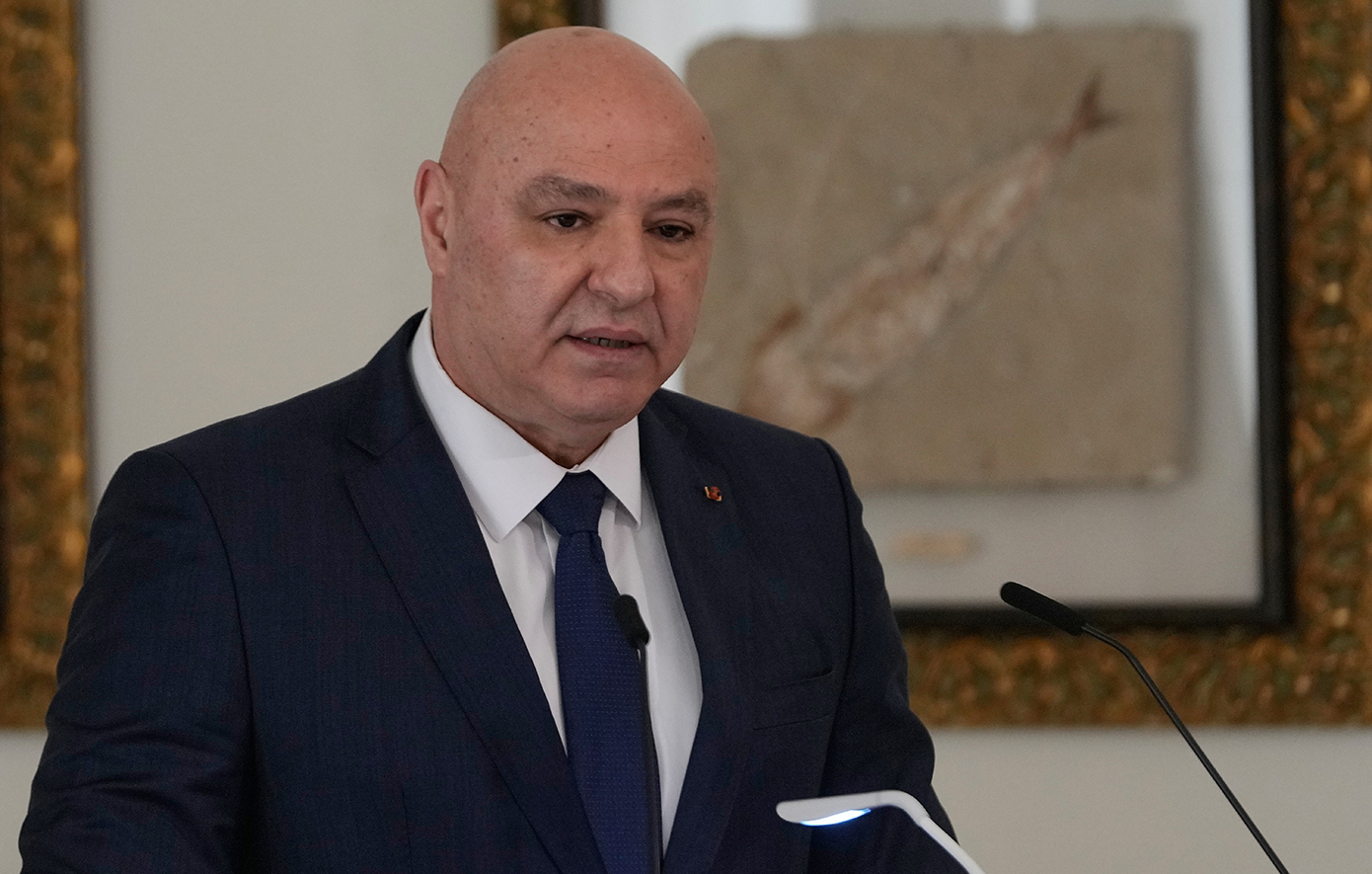 Ο πρόεδρος του Λιβάνου λέει προς τη Χεζμπολάχ ότι «προδοσία» είναι να σέρνεται η χώρα σε πόλεμο